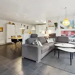 Tora - 3km From The Sea By Interhome