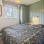 Tora - 3km From The Sea By Interhome