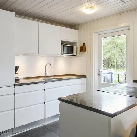 Tora - 3km From The Sea By Interhome Hébergement de vacances *