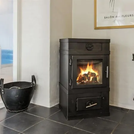Tora - 3km From The Sea By Interhome *