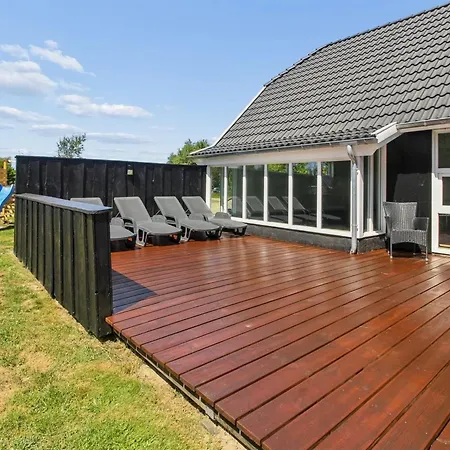 Holiday home Tora - 3km From The Sea By Interhome *
