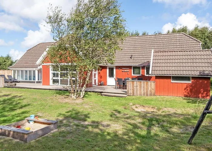 Tora - 3km From The Sea By Interhome Nyaraló *