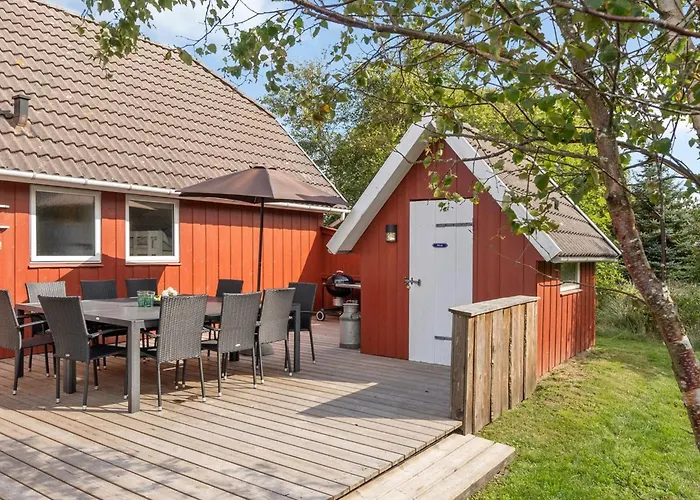 Tora - 3km From The Sea By Interhome